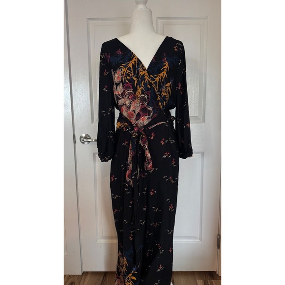 Feather Bone by Anthropologie Pants - Anthropologie Feather Bone Wide Leg Jumpsuit Black Floral Boho V-Neck Size 14